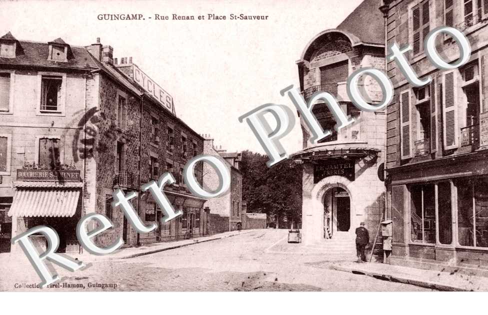 Rue Renan et Place St Sauveur