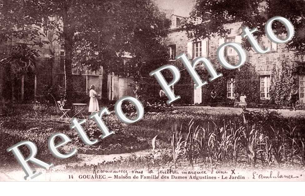 maison de famille des dames augustines Le jardin