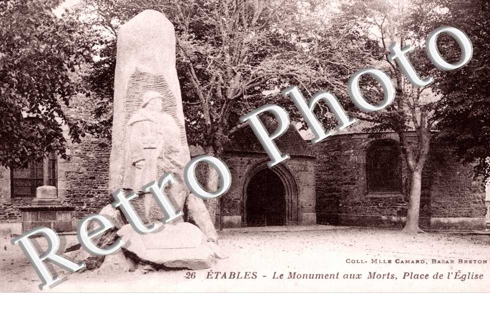 Le Monument aux Morts, Place de l'Eglise