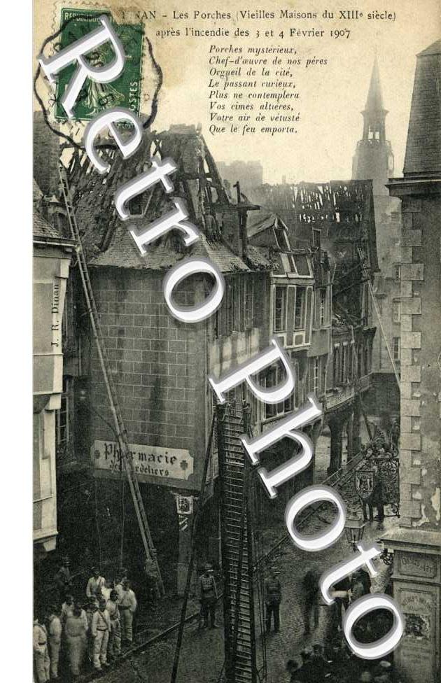 Les porches apres l'incendie  des 3 et 4 fevrier 1907