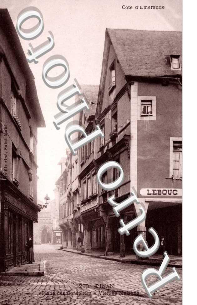 Vieilles Maisons Place des Cordeliers