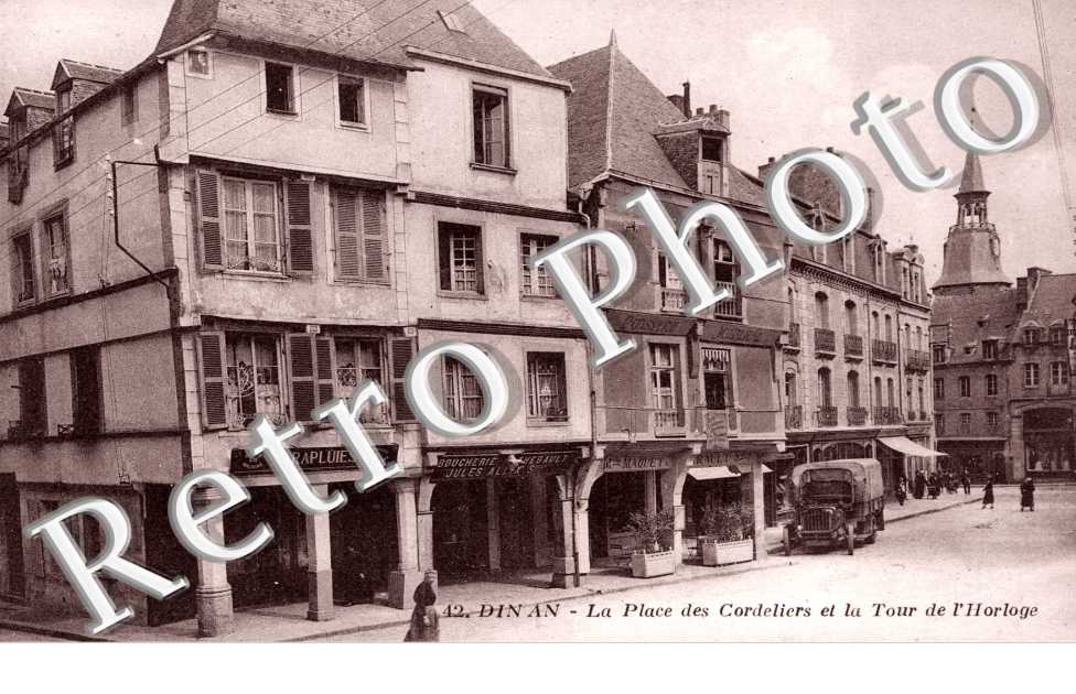 La Place des Cordeliers et la Tour de l'Horloge