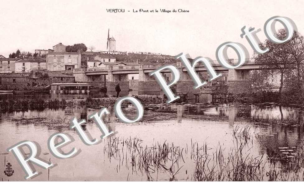 le pont et le village du chene