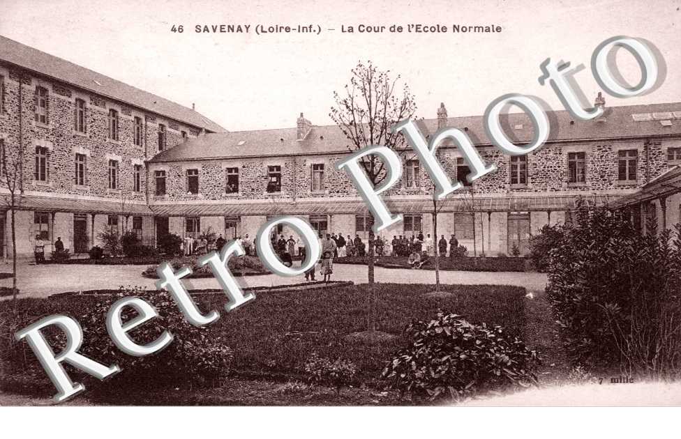 la Cour de l'ecole normale