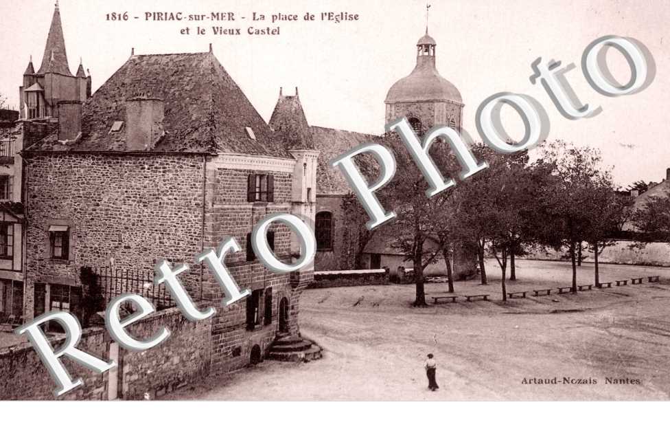 La Place de l'Eglise et le Vieux Canal