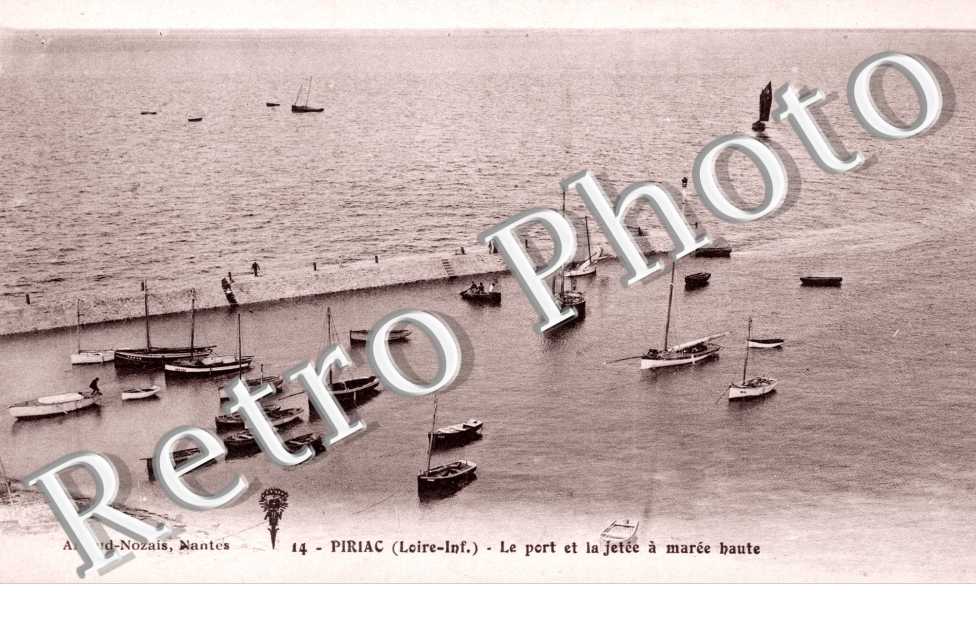 le port et la jeteee a maree haute