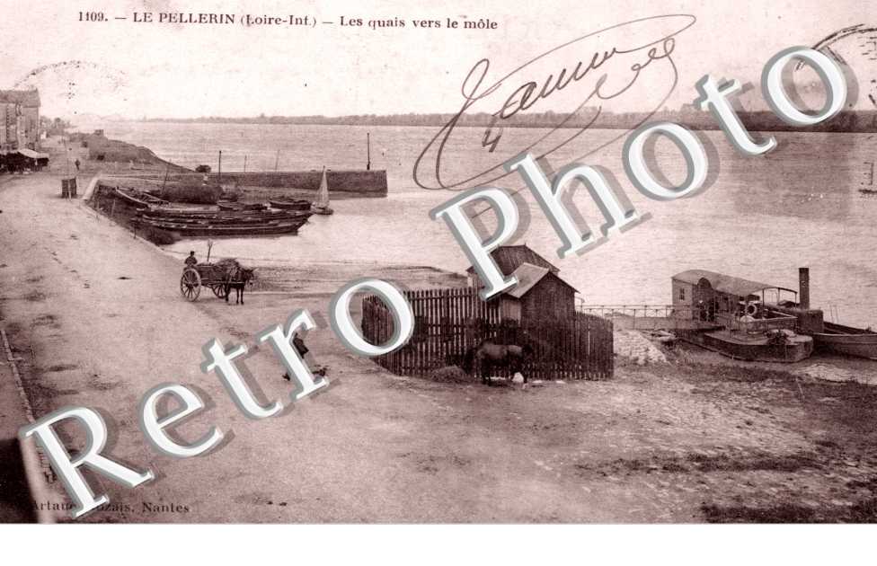 Les Quais vers le Mole