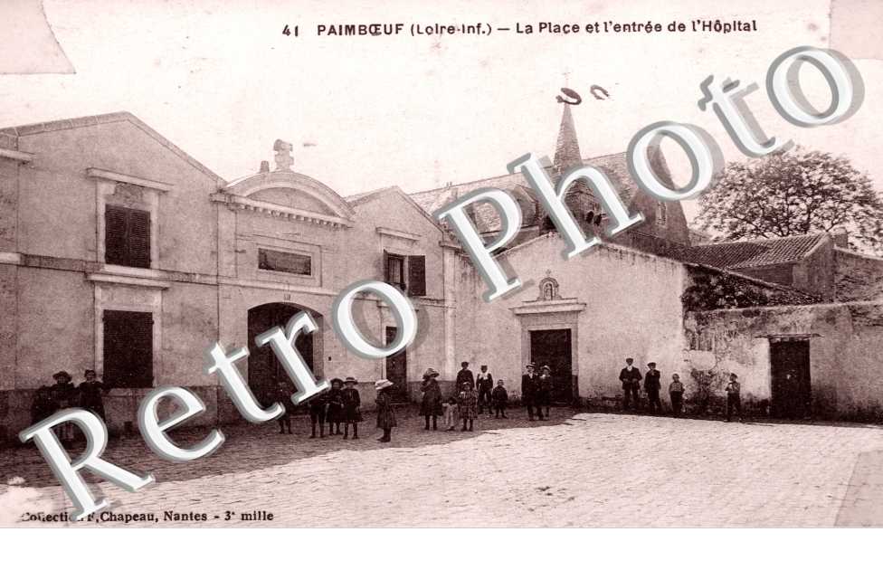La Place et l&#039;entree de l&#039;Hopital
