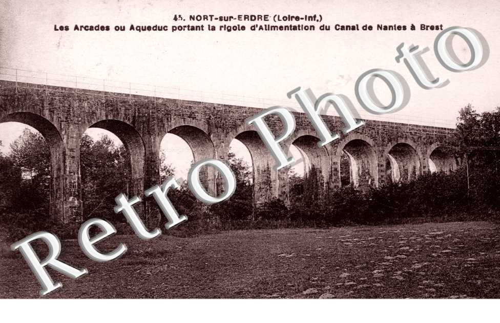 Aqueduc portant la rigole d&#039;alimentation du canal de Nantes a Brest