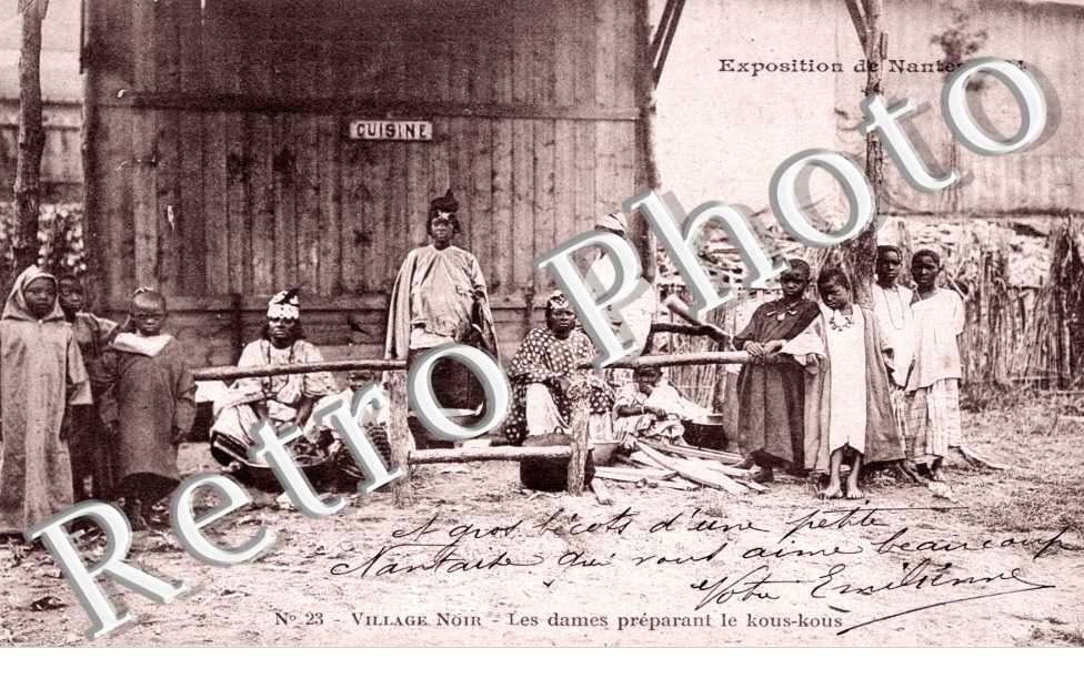 exposition  1904  Village Noir Les dames preparant le kous-kous