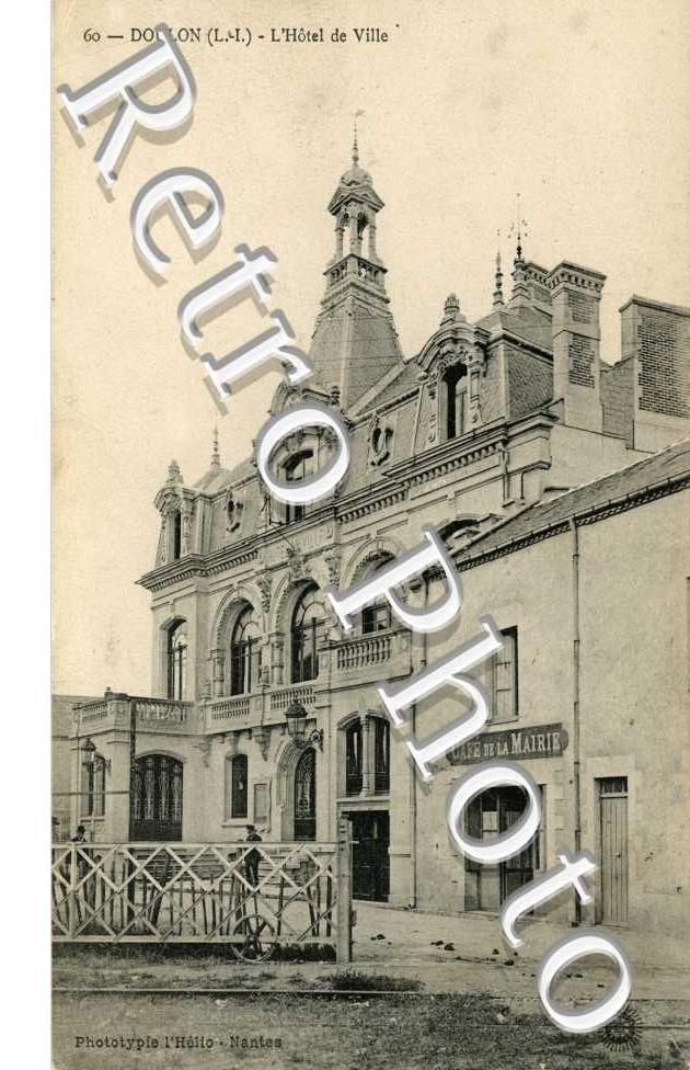 DOULON Hotel de Ville