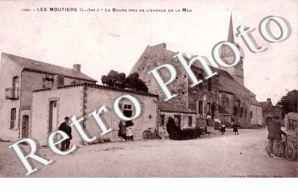 le bourg pris de l&#039;avenue de la mer