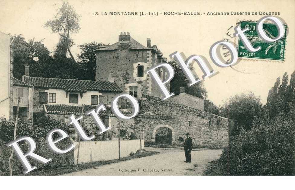 Roche Balue, Anciennes Casernes de Douanes