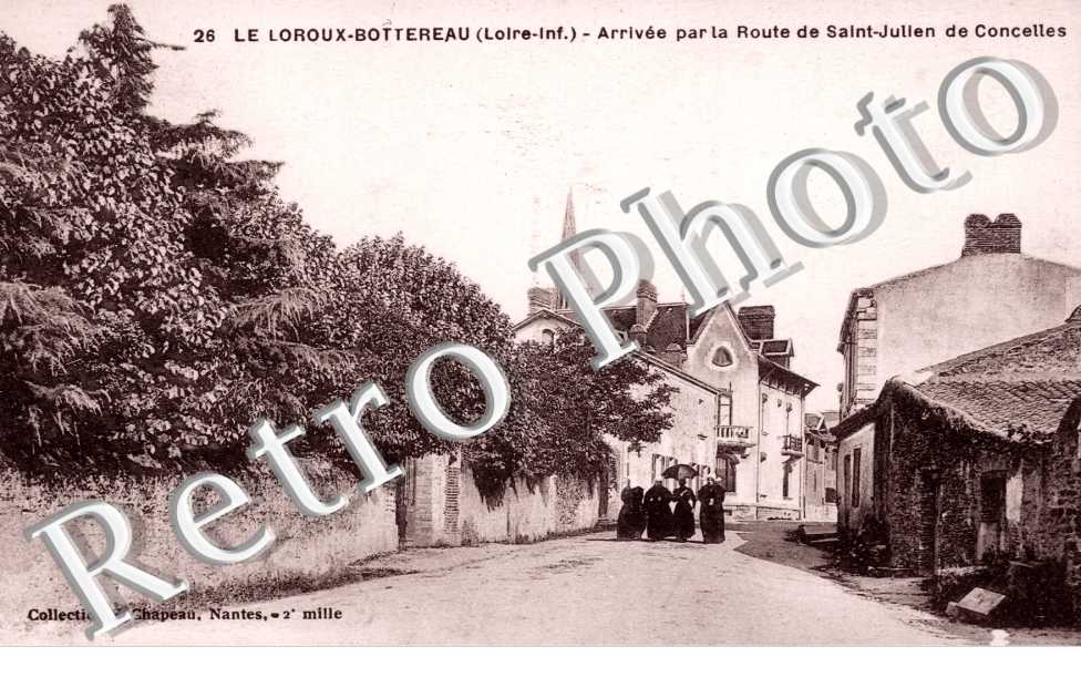 arrivee par la route de saint julien de concelles