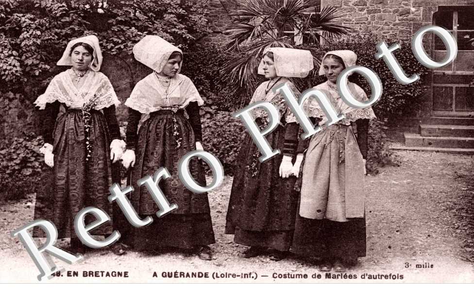 Costumes de Maries