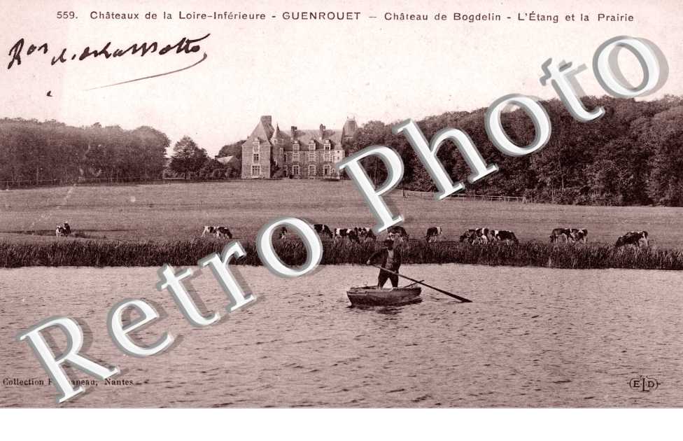 Chateau de Bogdelin - l&#039;etang de la prairie