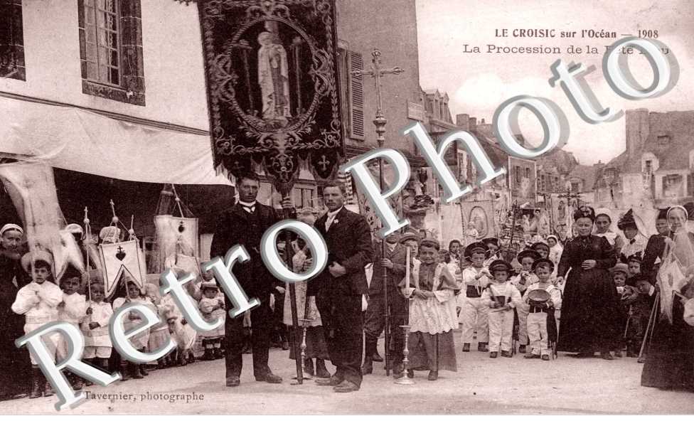 Procession de la Fete de Dieu
