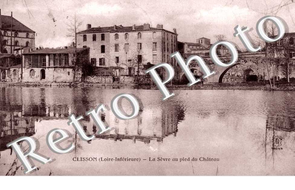 la Sevre au pied du Chateau