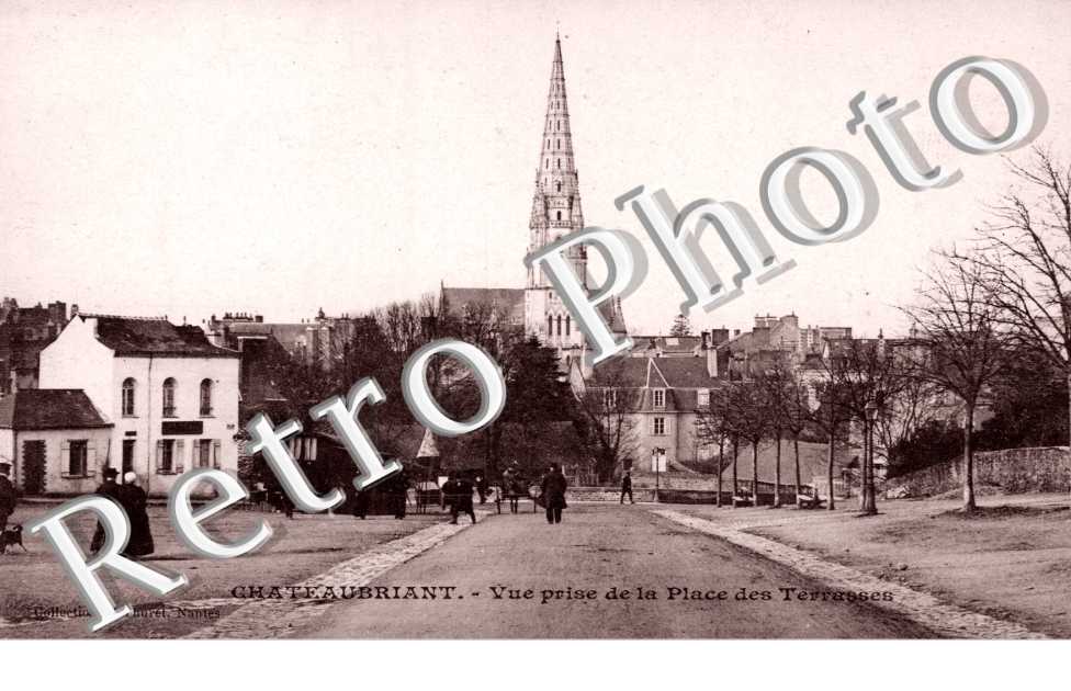 vue prise de la place des Terrasses