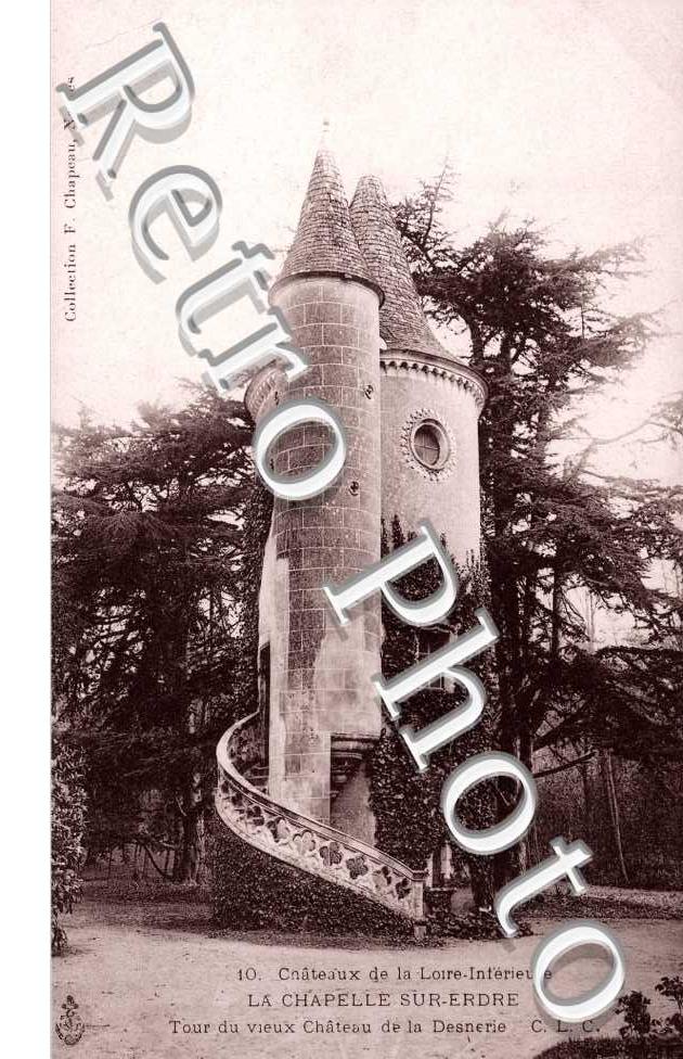 Tour du Vieux Château de la Desnière