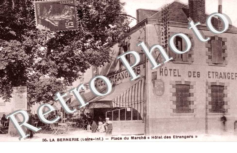 place du marche hotel des etrangers