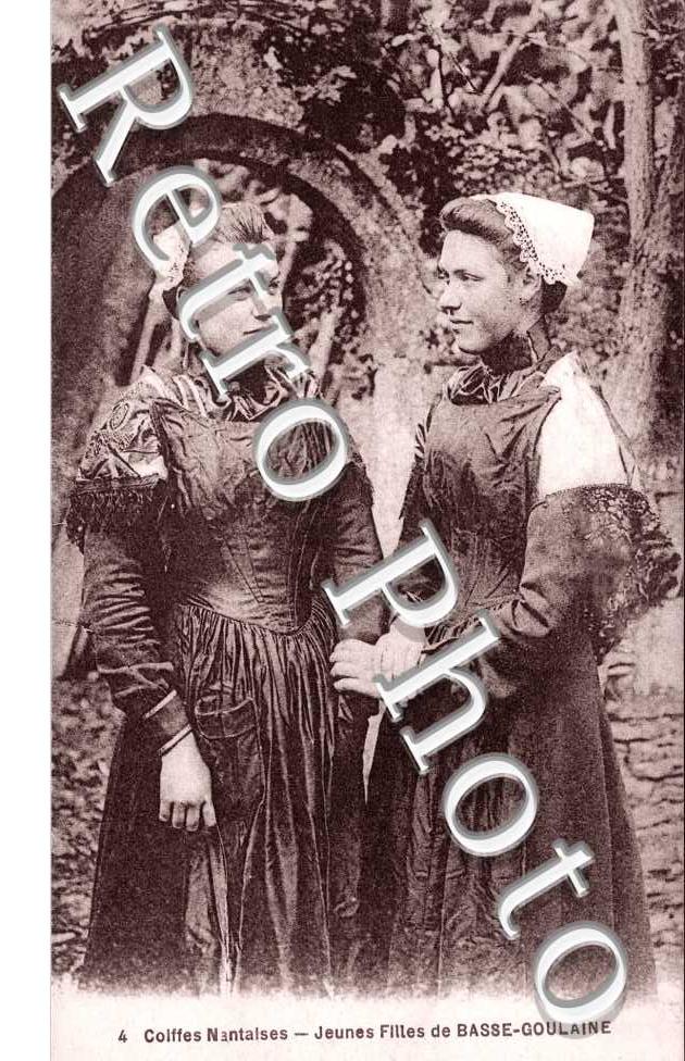 jeunes filles Coiffes Nantaises