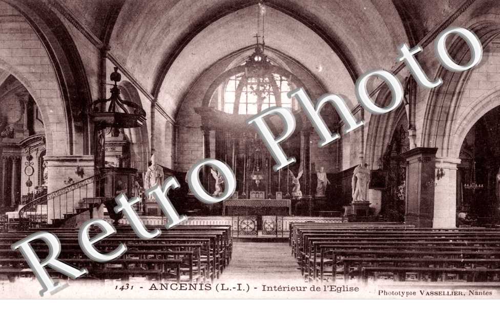Interieur de l'eglise