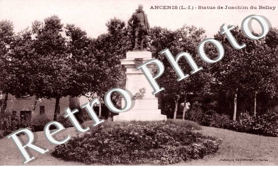 La Statue de Joachim du Bellay