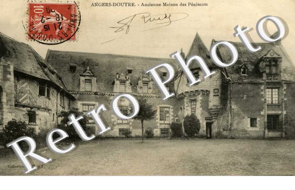 DOUTRE - Ancienne maison des Penitents