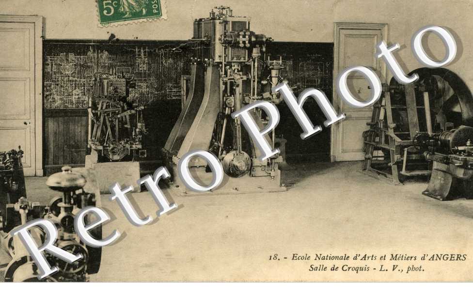 Ecole Nationale des Arts et Metiers - Salle de Croquis