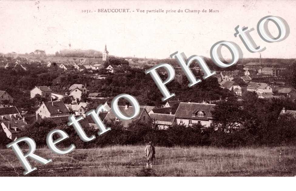 vue partielle prise du Champ de Mars