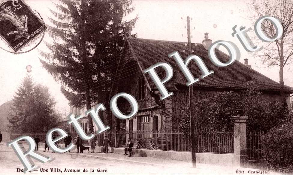 Une Villa, Avenue de la Gare