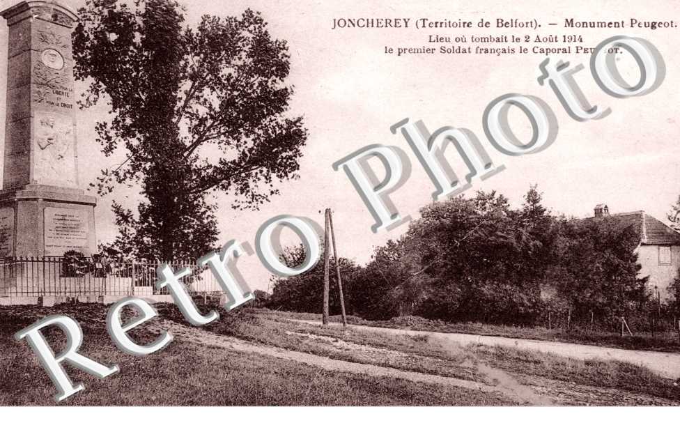 Monument Peugeot - endroit ou fut tue le caporal Peugeot   le 2 aout 1914