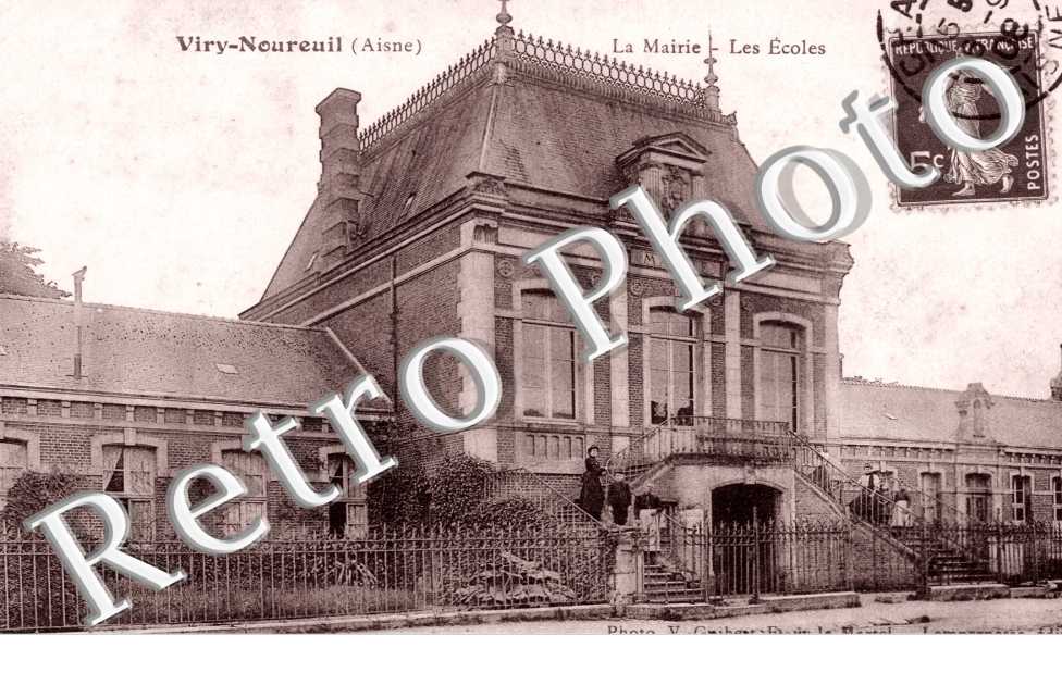 La Mairie, les Ecoles