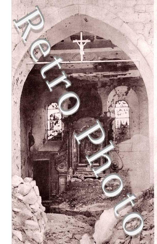 Intérieur de l&#039;Eglise en Ruines
