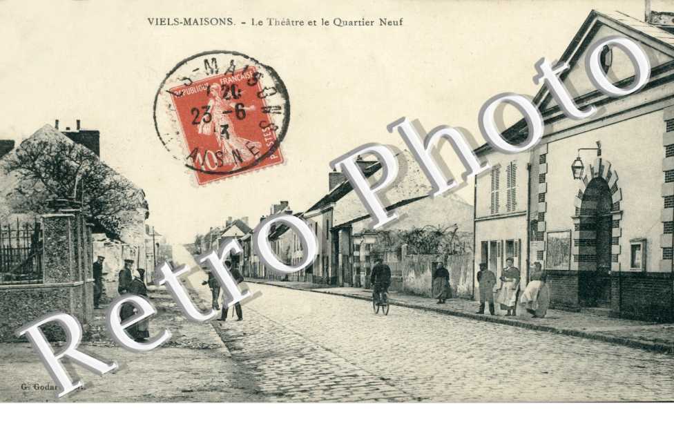 le Theatre et le Quartier Neuf