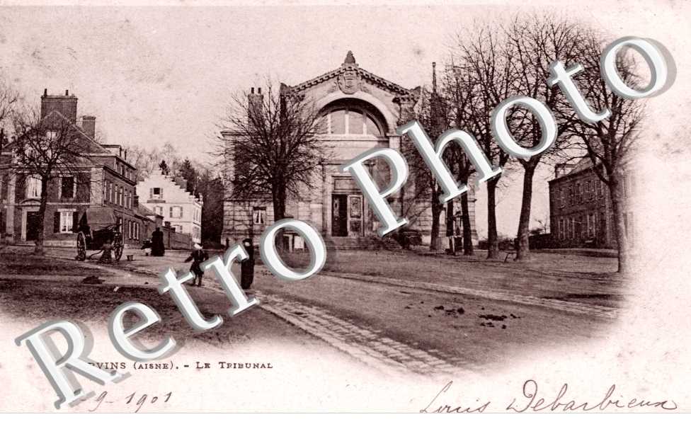 le tribunal