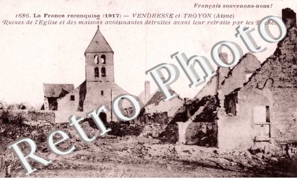 Ruines  de l&#039;Eglise et des maisons