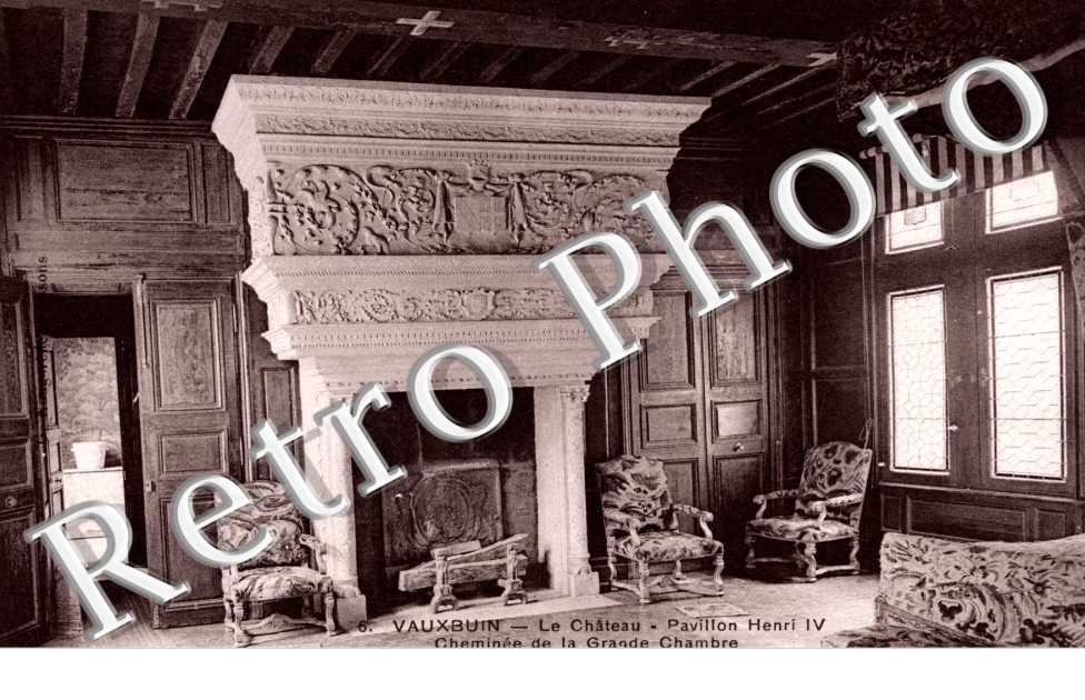 le Chateau Pavillon Henri IV Cheminee de la grande chambre