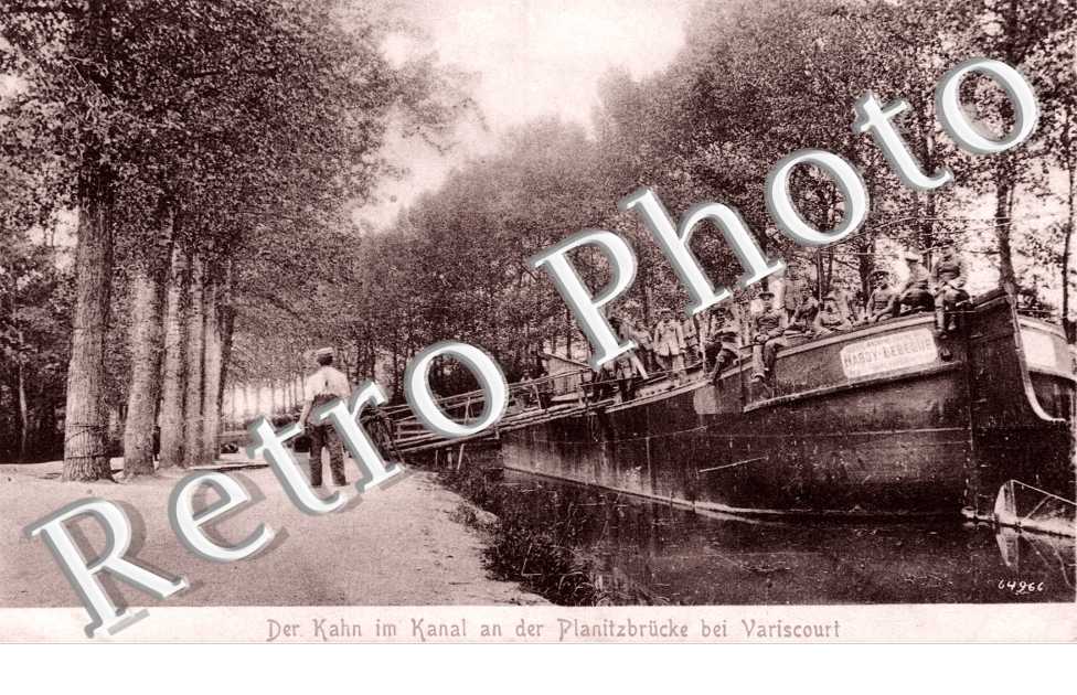 Der Kahn im Kanal an der Planitzbrucke
