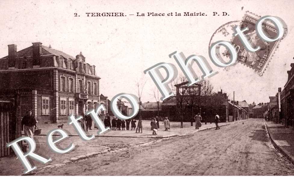 la place et la mairie