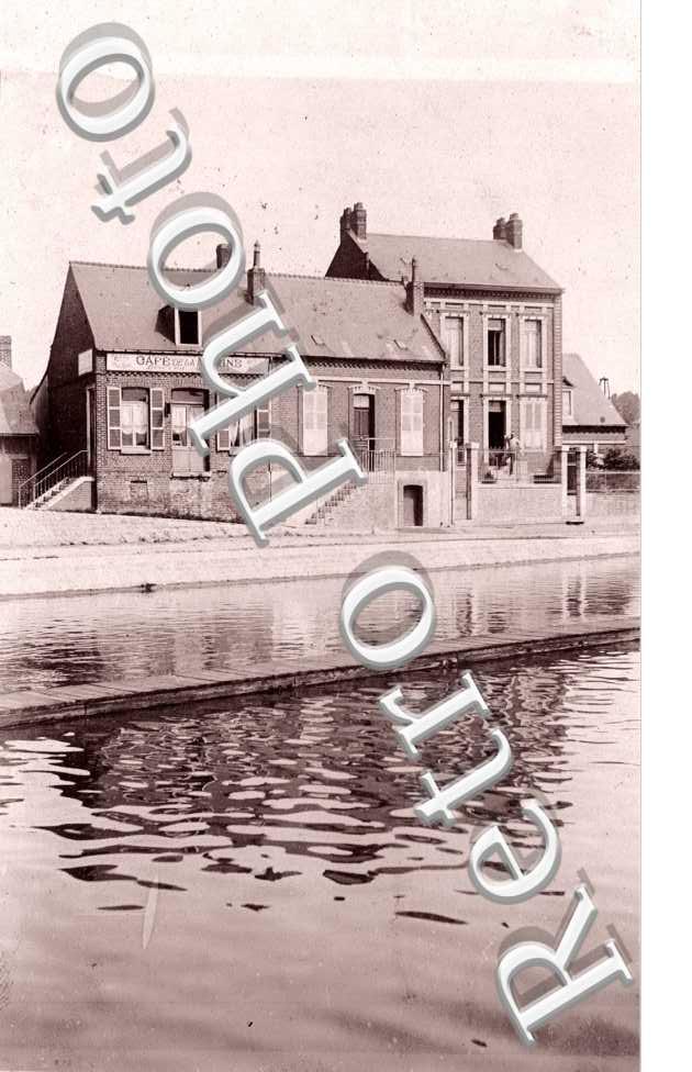  Cafe de la marine