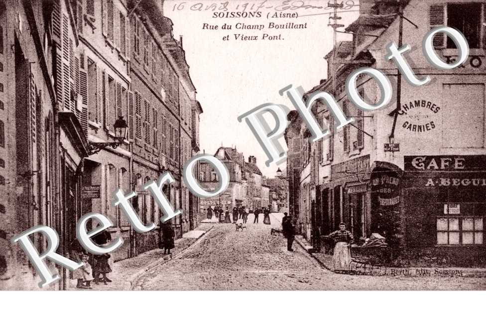 rue du Champ Bouillant et vieux pont