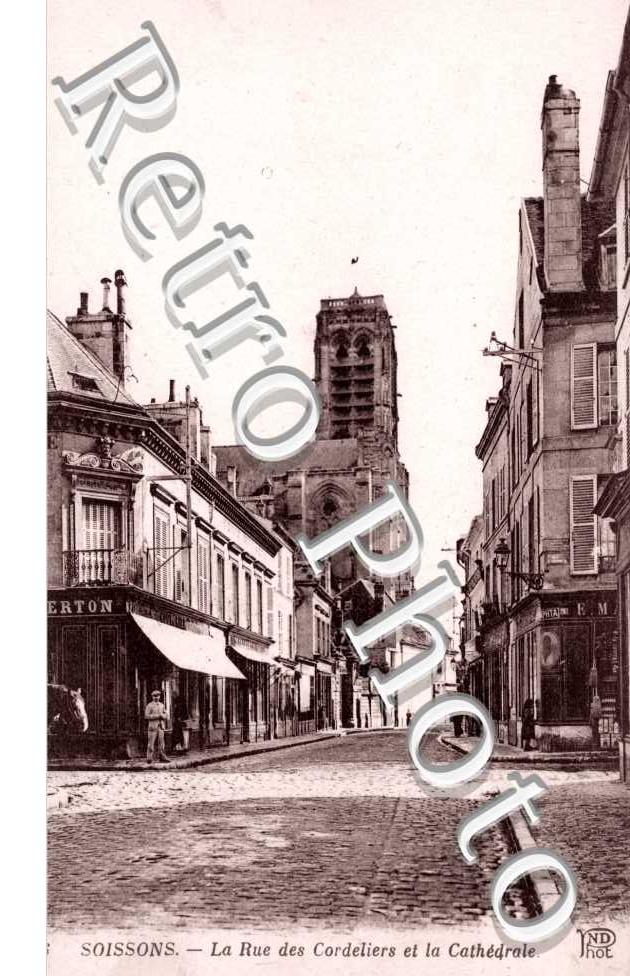Rue des Cordeliers et la Cathedrale