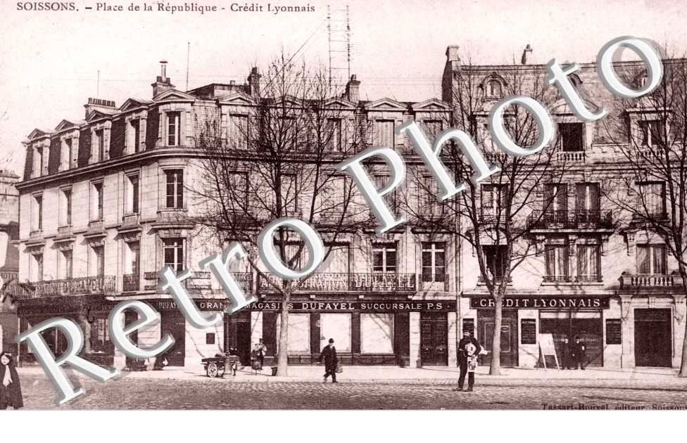 Place de la Republique, le Credit Lyonnais