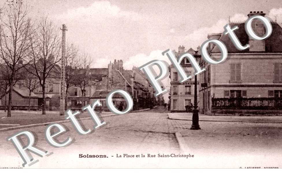 La Place et la Rue Saint Christophe