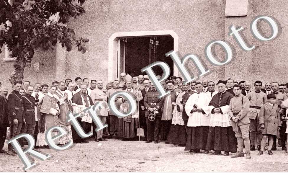 Photo de groupe militaires et religieux