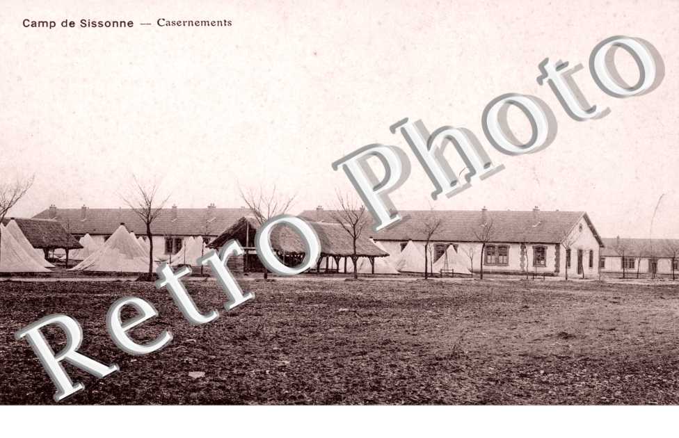Le Camp, Casernements