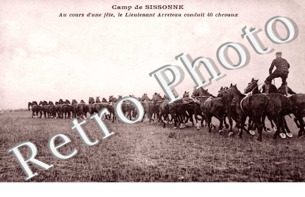 Le Camp, Au cours d'une fete, le Lieutenant Arreteau conduit 40 chevaux