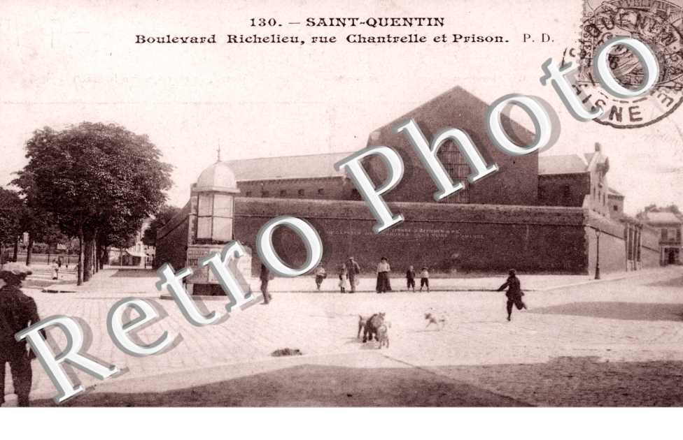 Boulevard Richelieu, Rue Chantrelle et Prison